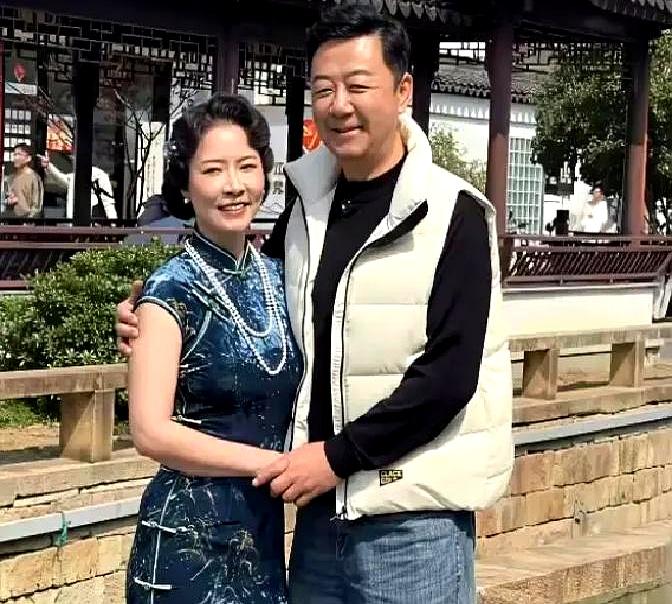 三千万预算拍44集神剧，开拍前女主跑路，孔笙导演差点愁白头。临阵救场的梅