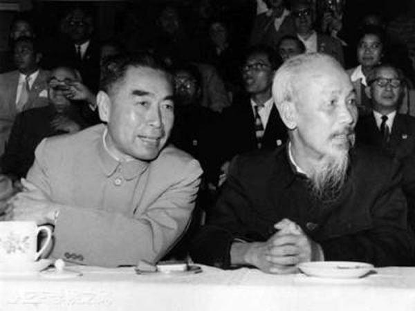 1969年，越南主席胡志明去世，和他关系很好的周总理却指示驻越大使千万不要前往吊