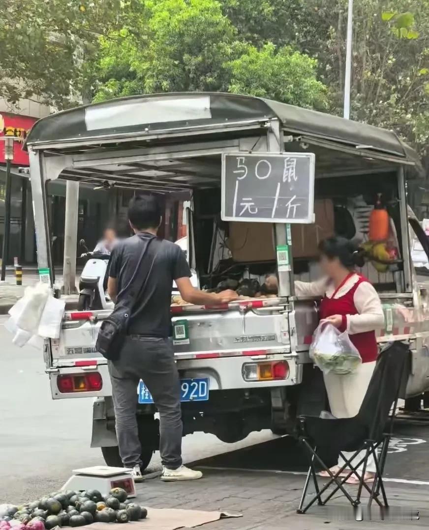 老板这广告写得……我竟然哑口无言！