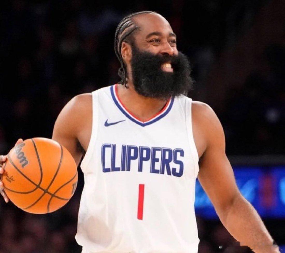 Shams：哈登希望加盟一支能长期效力的球队，而快船方面无法为他做出这一承诺，他