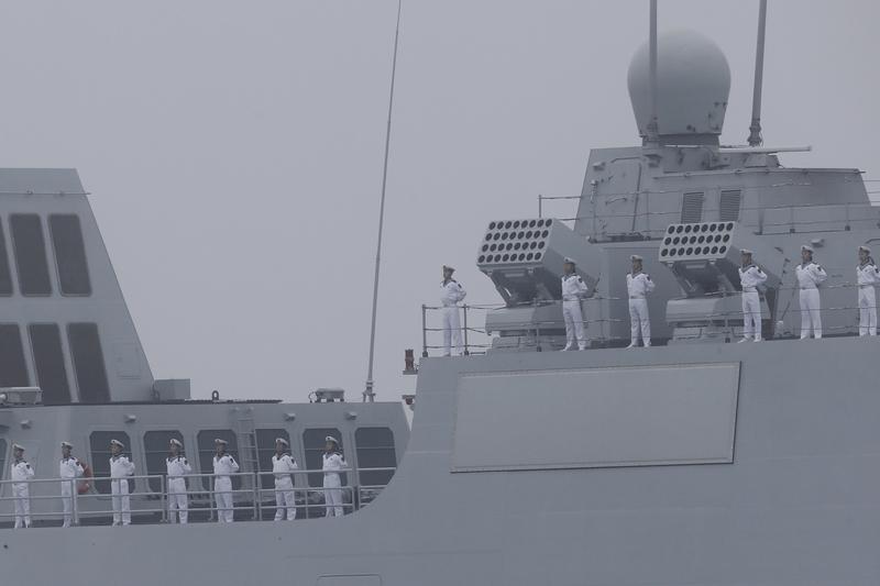 109、110两艘“万吨大驱”亮相3月8日晚《新闻联播》官宣，109东莞舰、1