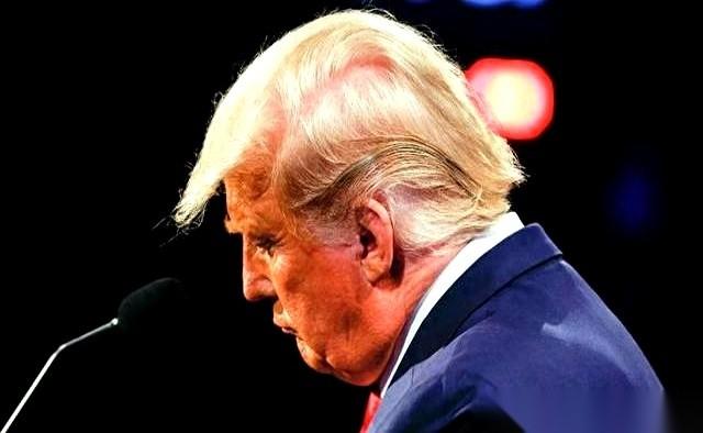 老美那边一向嘴硬的那位，居然松口了。他说，我们很强大，让人不得不尊重。这事儿