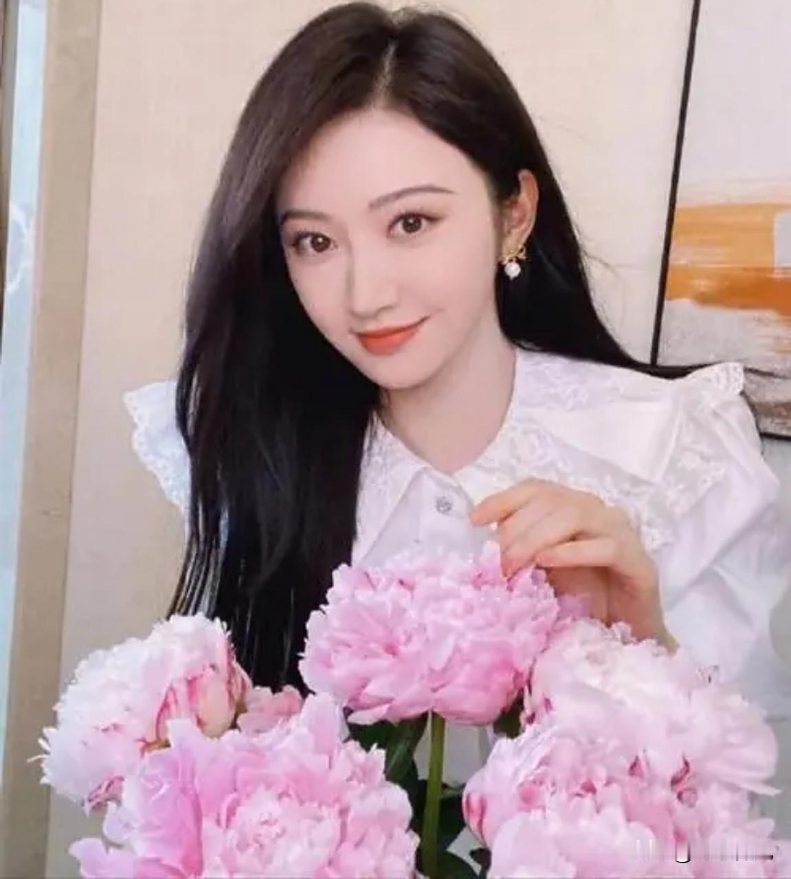 上海一女子坐月子三餐都靠着外卖解决，在孩子满月当天，女子却当着全家人的面宣布离婚