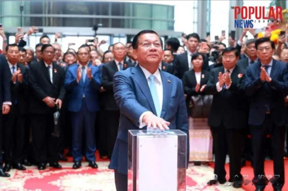 缅甸反对派武装确实有点酸了！一些缅甸网民在外网表示：仿佛乡下人进城一样，每到