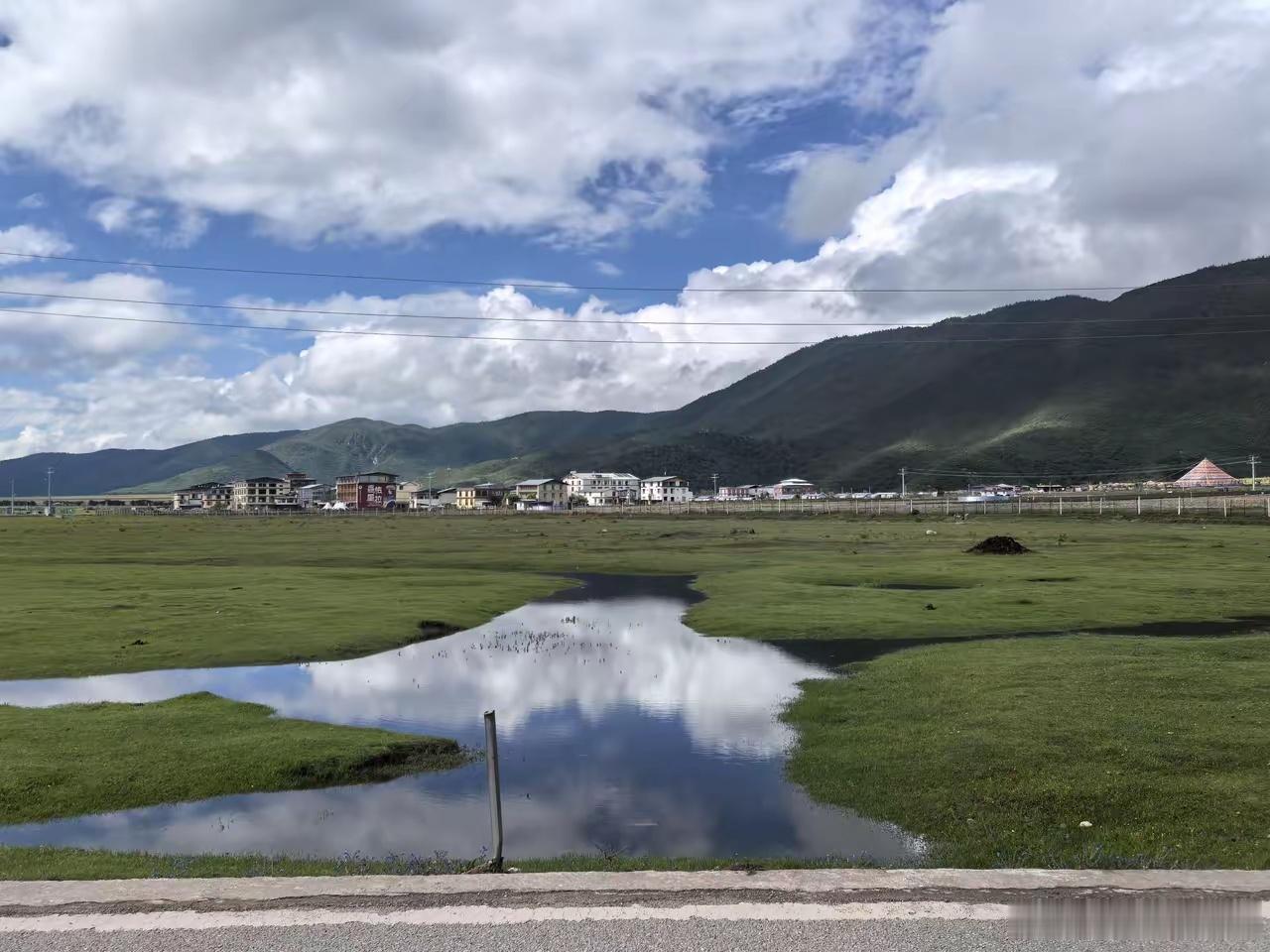 我们要小心，美国AI应该是已经准备好攻击全世界了。现在AI的发展用，在正的方面，