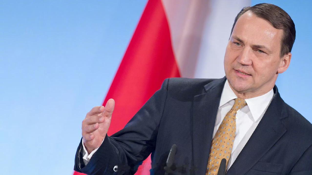 特朗普的观点不重要，无论他制定了什么样的方案，乌克兰都不可能因此投降。据俄罗斯媒