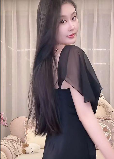 男人真的很累呀心里住着小芳脑子想着小薇眼里看桥边姑娘嘴里喊着阿莲