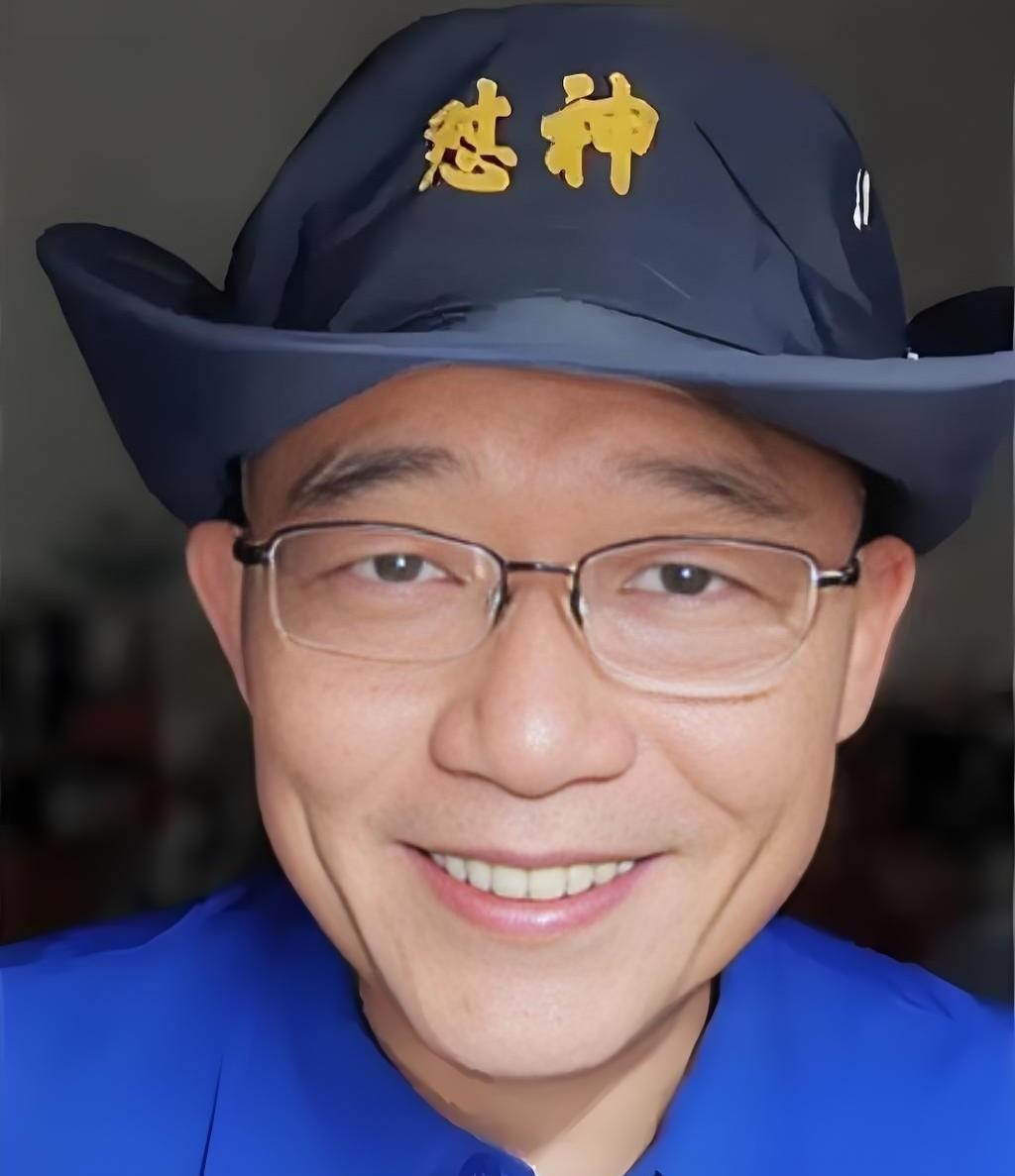 德云社内斗，比相声精彩。郑好一句“合同工”，直接把顽皮哥钉在编外。一个晒工牌