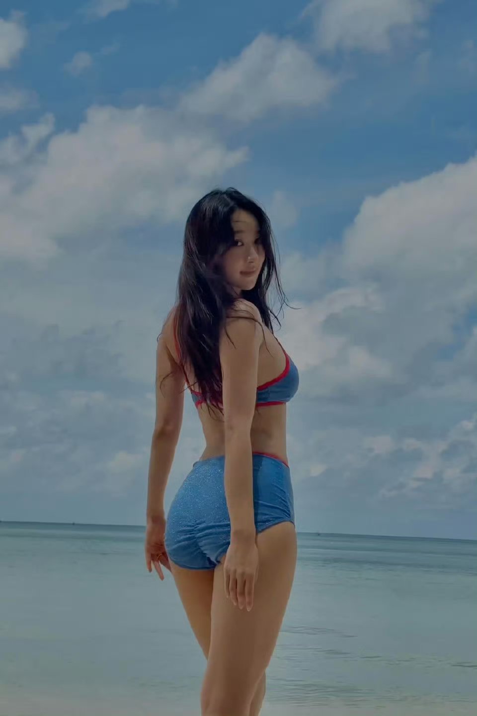 许潇晗沙滩比基尼绝美许潇晗比基尼​​​