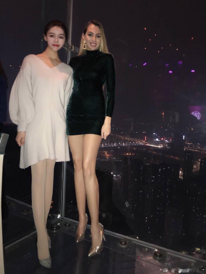 还是白人身材更好，骨骼和轮廓最好看啊。