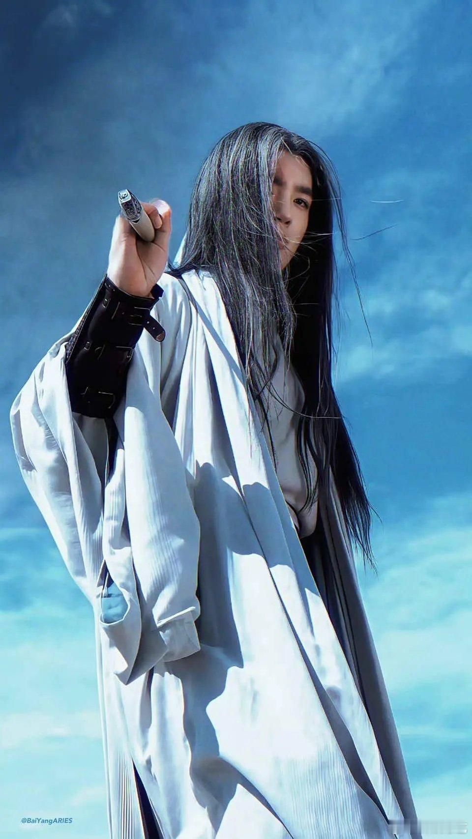 爱你的人被追杀也会给你报备于适配的竖也太绝了！被追杀也不忘拍vlog报备行程，