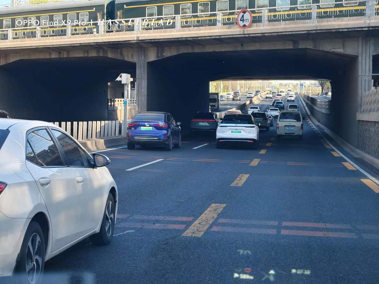 一抬头，都是队友。蔚来蔚来es6