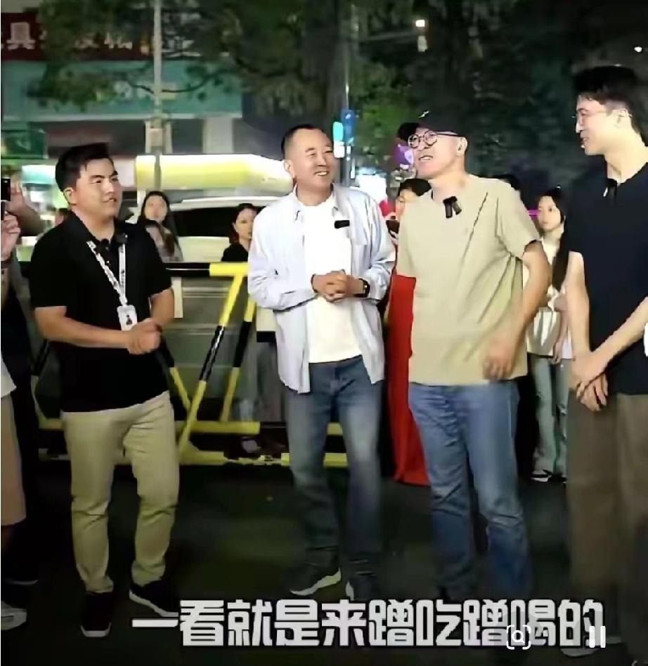 俞敏洪老师是开玩笑还是真心话，网友想法不一样。陈行甲前段时间加入到了俞老师的