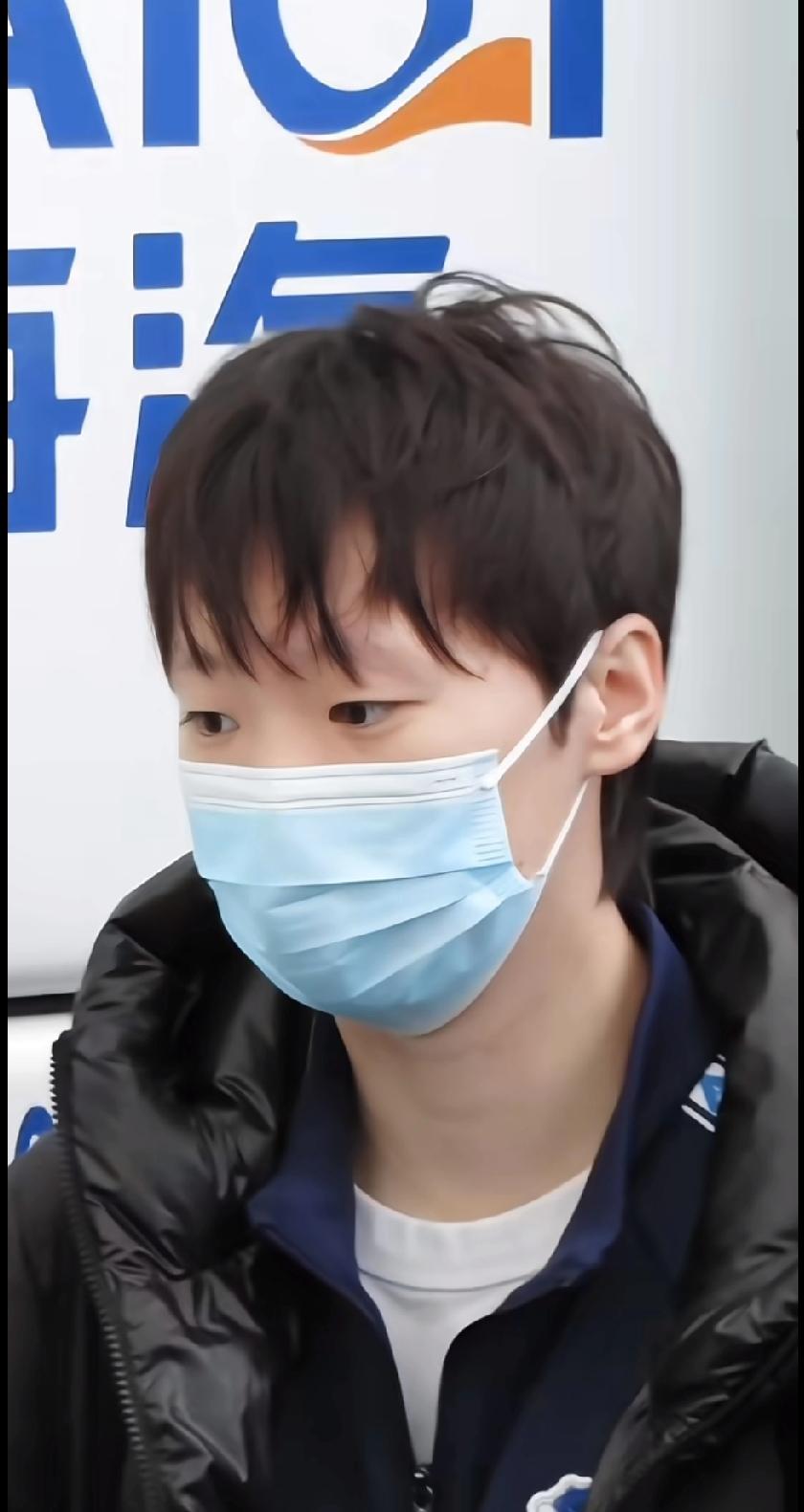 亚洲杯凯旋！王曼昱平安抵京，今天也是27岁生日🎂亚洲杯圆满收官，王曼昱带