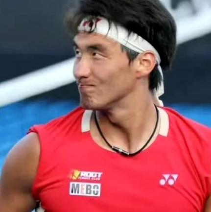 恭喜布云朝克特两盘力克种子选手，挺进迈阿密站资格赛决胜轮！北京