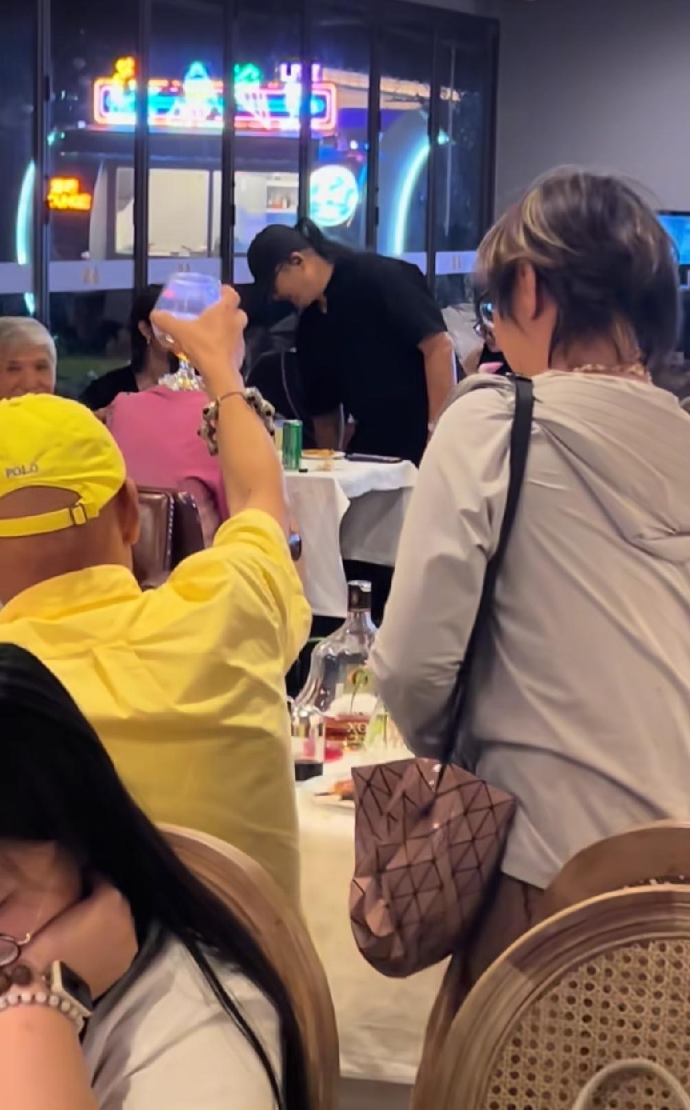 看到网传刘欢最后留下那段餐厅里的视频，我才知道为什么短短二十多天后他就病逝了。这