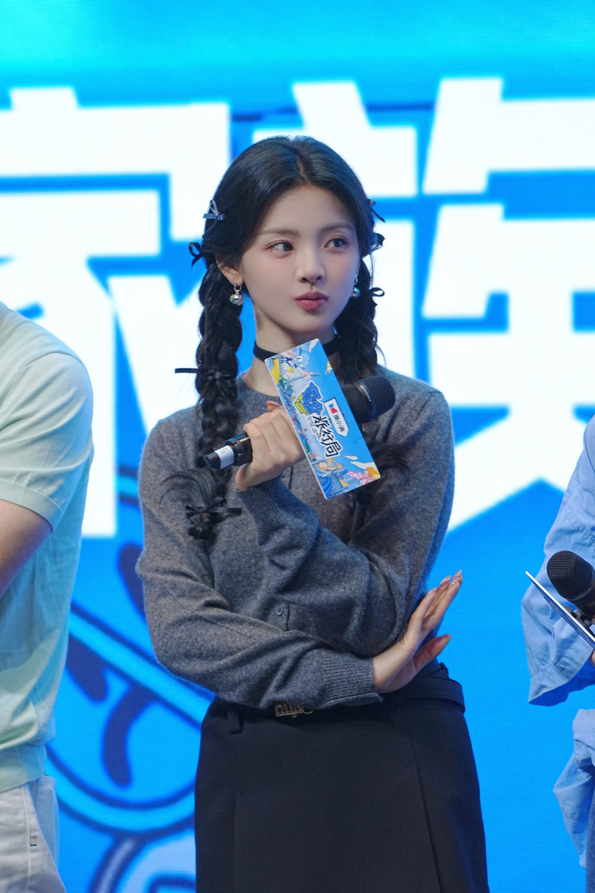 杨超越妹妹，麻花辫姑娘，好纯好美