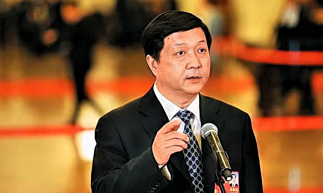 中科院官网这一删，信号比通报还重这不是网页维护，也不是资料搬家。歼20总设