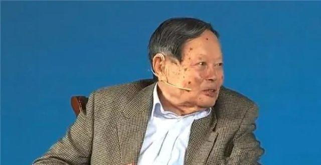 莫言诗别杨振宁，两位诺奖得主的跨界情谊两位诺贝尔奖得主，一理一文，在诗歌与回