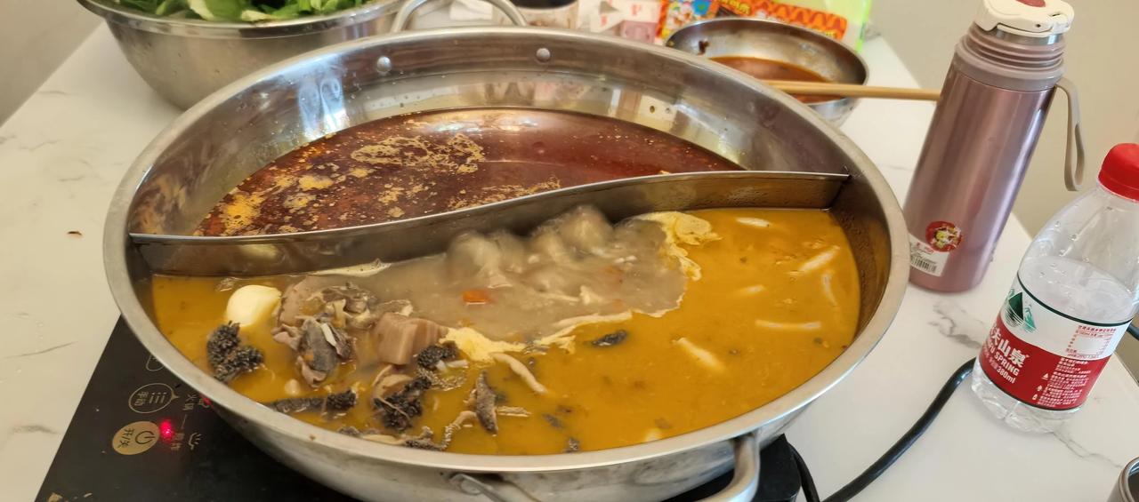 今天老公给我转了3000元生活费，顺便还说了几句埋怨我的话。他说，大环境不好，