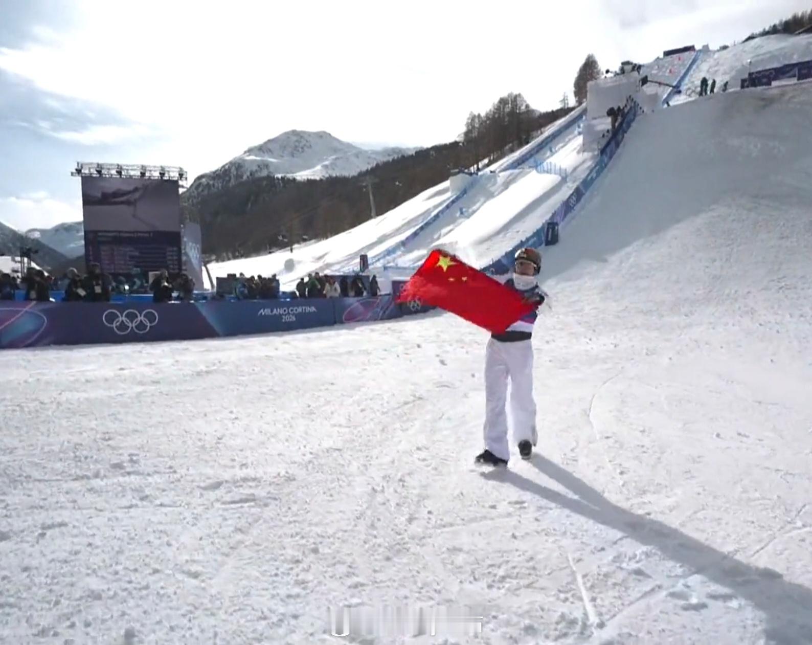 徐梦桃卫冕成功｜米兰冬奥会女子空中技巧决赛，徐梦桃112.90分金牌，邵琪101