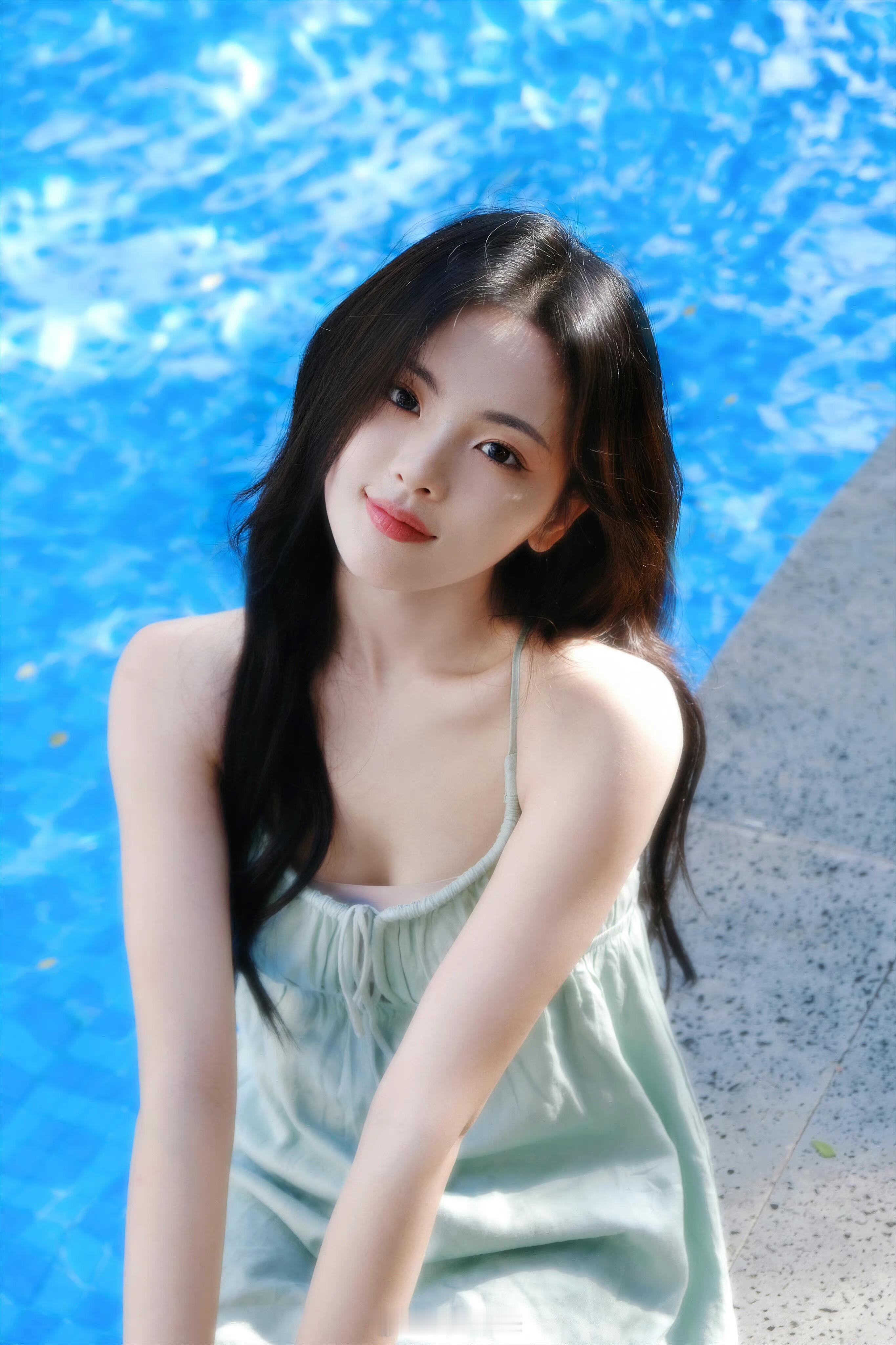 有点get到杨超越的美貌了​​​