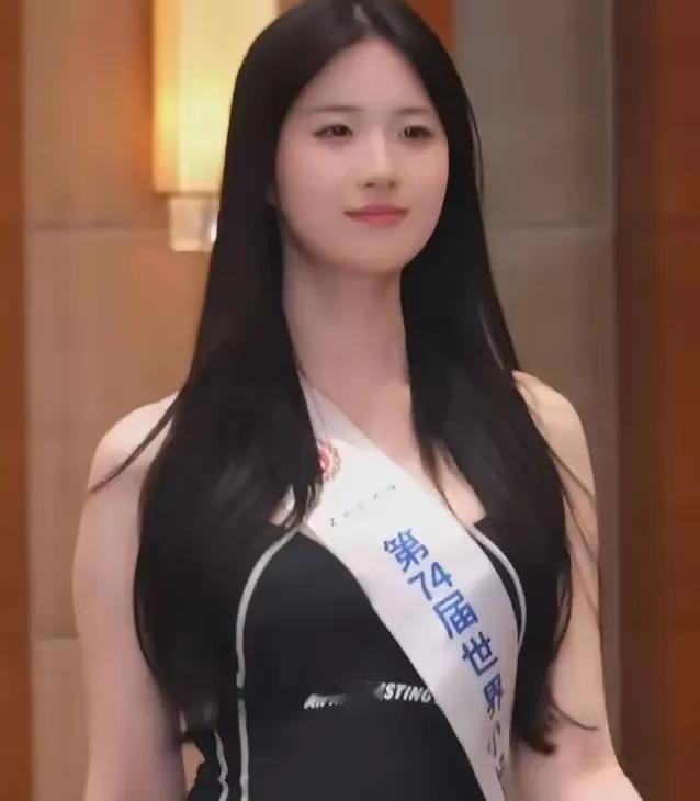 谁说广西出不来美女？柳州姑娘杨雨蓉直接实力打脸！这位征战世界小姐的广西妹子