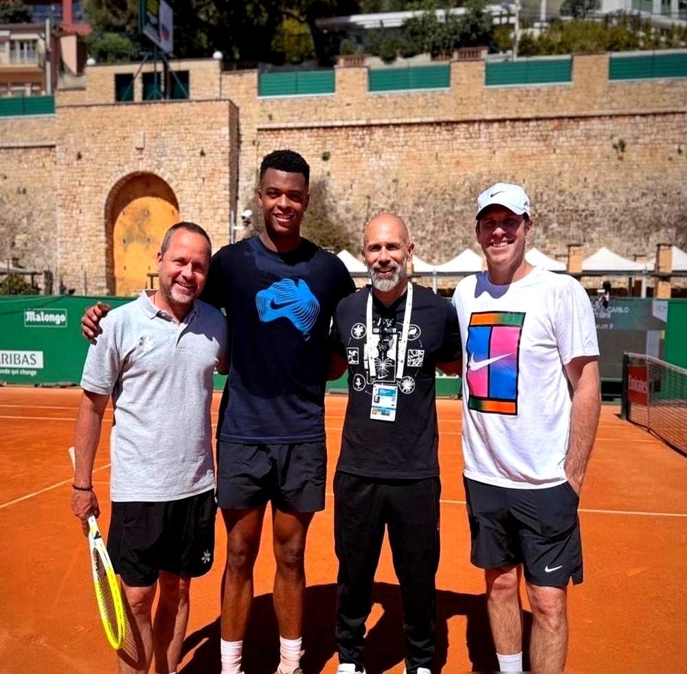 斯瓦泰克这波操作，太精明了！赛季初状态不稳，迈阿密公开赛早早出局后，她就把合