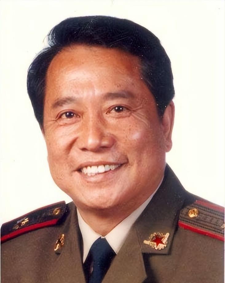徐光明（1944年5月—2015年12月8日），籍贯安徽金寨，生于陕西延安，八一