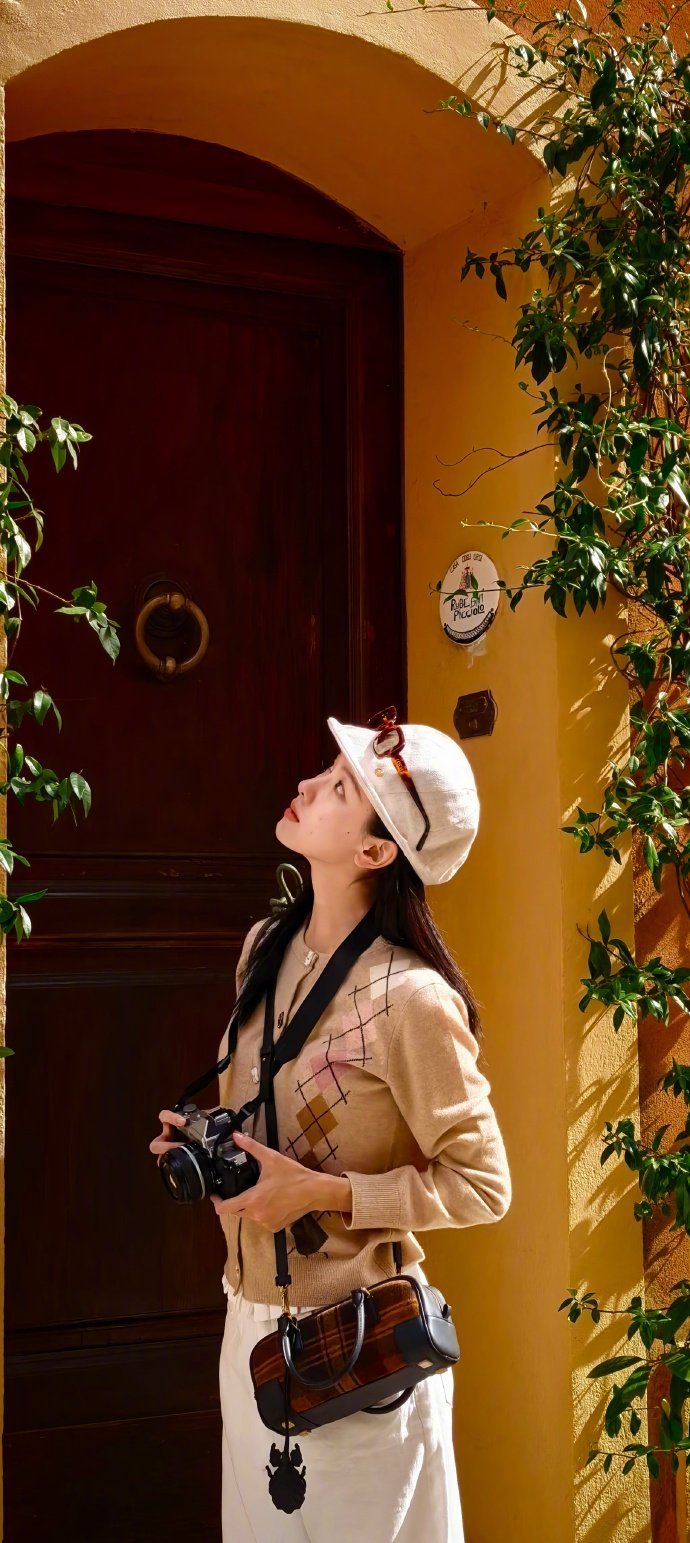 陈都灵晒旅行plog小甜点陈都灵陈都灵晒旅行plog，小甜点陈都灵，谁懂这