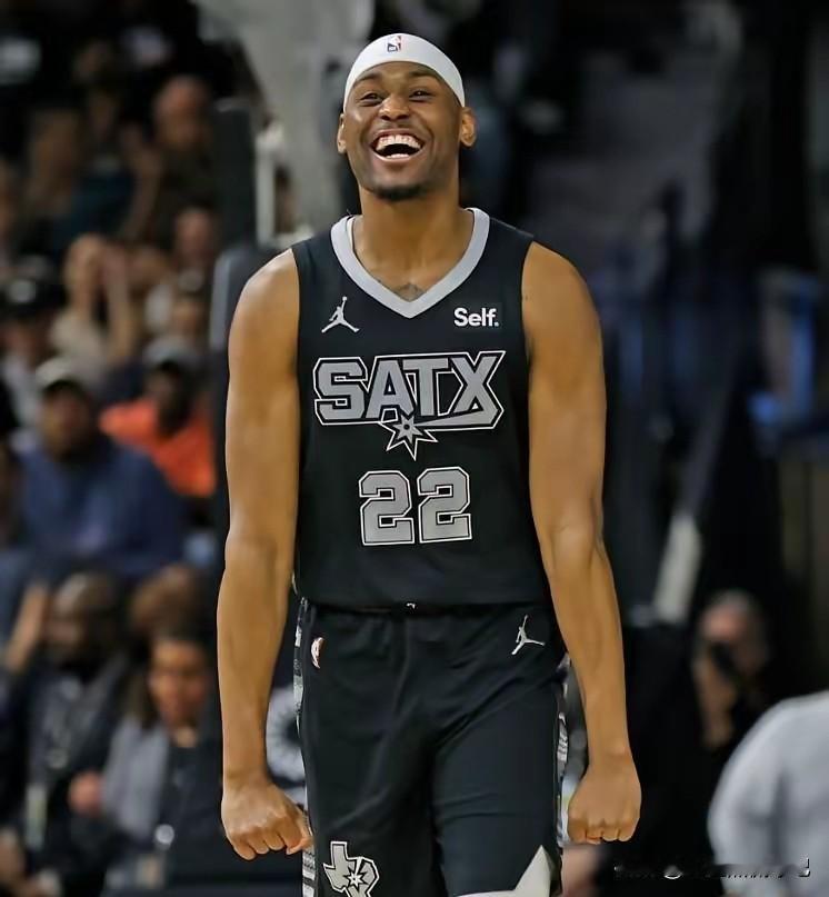 新疆男篮决定更换外援替代哈里斯！新疆引进哈里斯本来是打算把他当第一外援使用的，