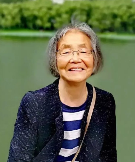 2012年，姚晨嫁给摄影师曹郁，据说当时为了让姚晨尽快嫁过来，婆婆逼着儿子签下了
