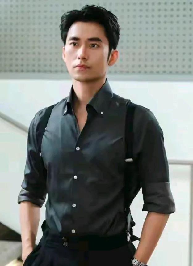 你知道为什么现在的短剧演员比正剧演员还要红还要火吗？现在是手机时代，手机又是抖音