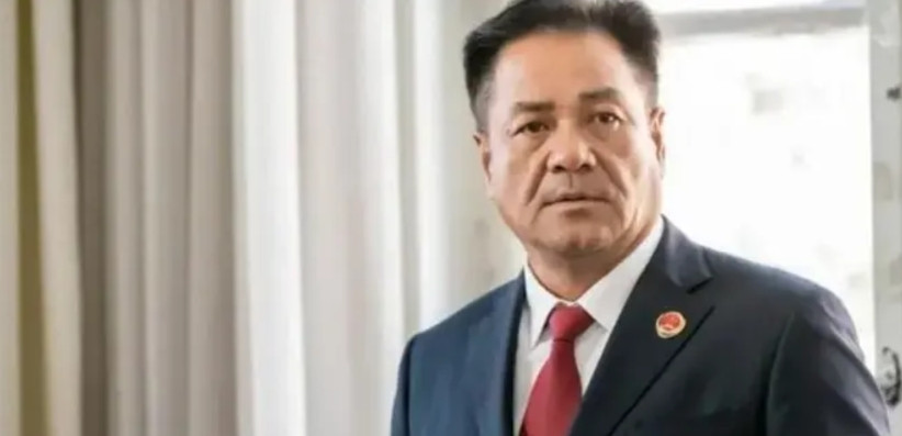 当年，尤勇与陈小春合作一部电影，有一场戏，尤勇去谈判借钱，只见上面写着“50亿”