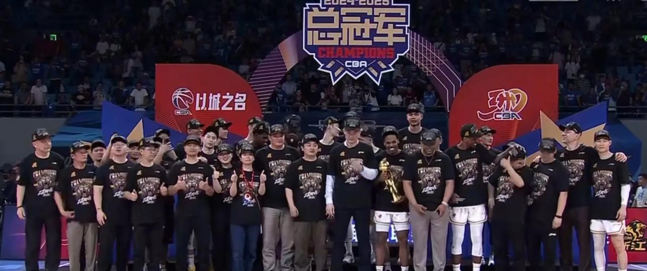 复盘最后两分钟，看浙江方兴渡如何取胜浙江方兴渡获得2024～2025CBA联赛