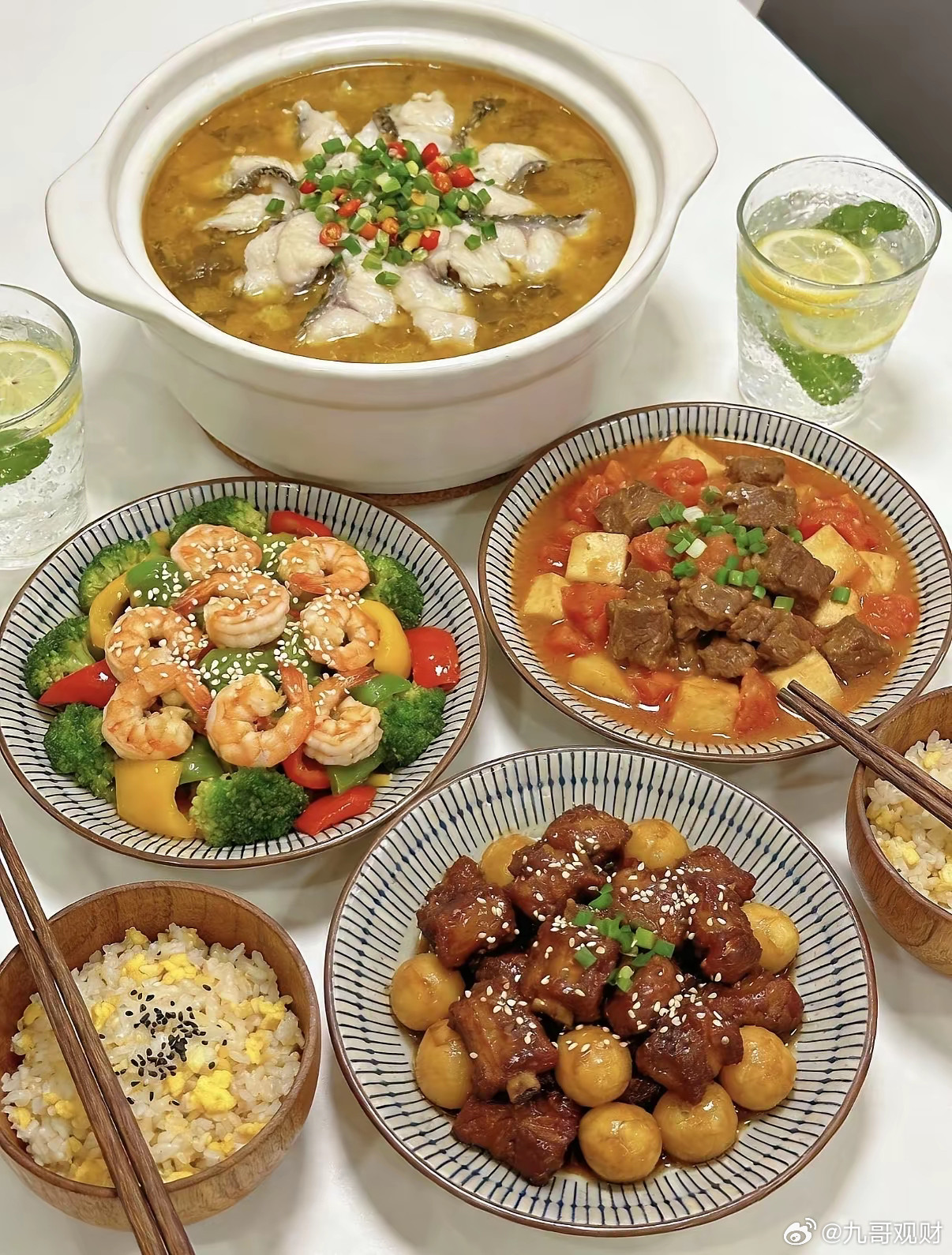经常做饭的人要收藏1.第一个：炒青菜，大火快炒，出锅前放盐，翠绿不出水。2.第二