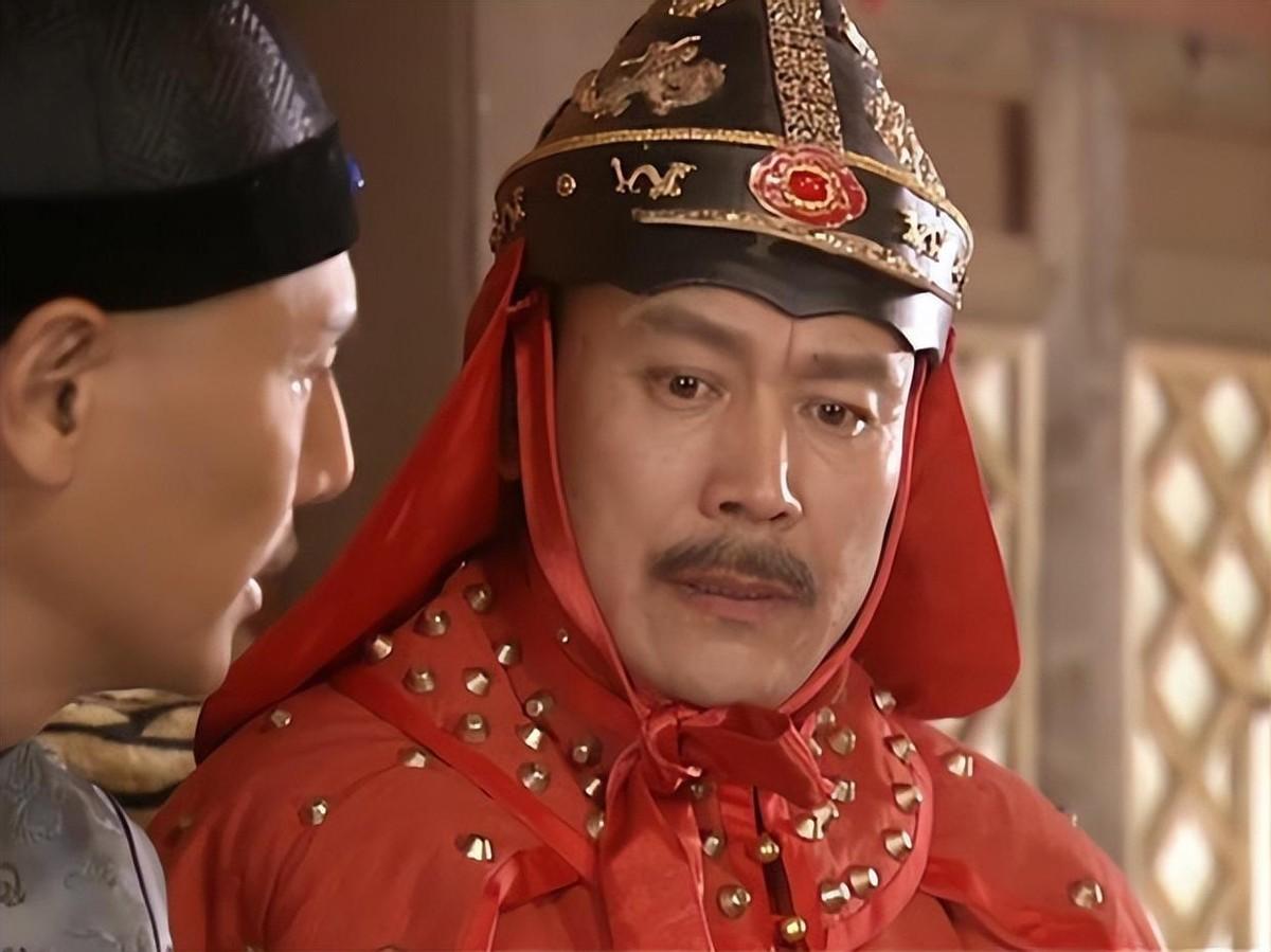 清代的亲王可以分为四个档次，清朝三百年，亲王并不少，挂着“王”字的，也都住在