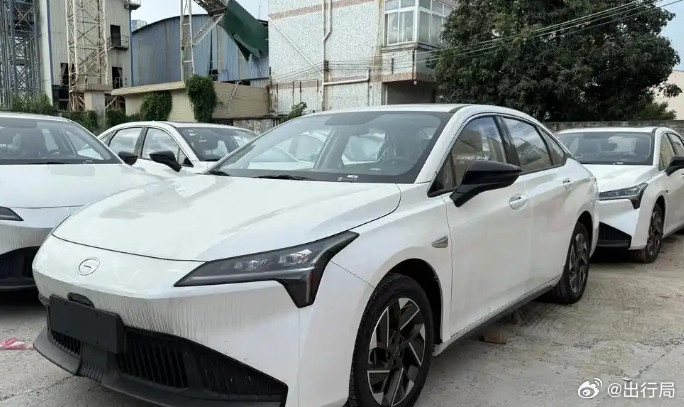 很多人说，某某品牌买着像网约车，某某车型怕开出去被当司机其实网约车认知跟品牌以及