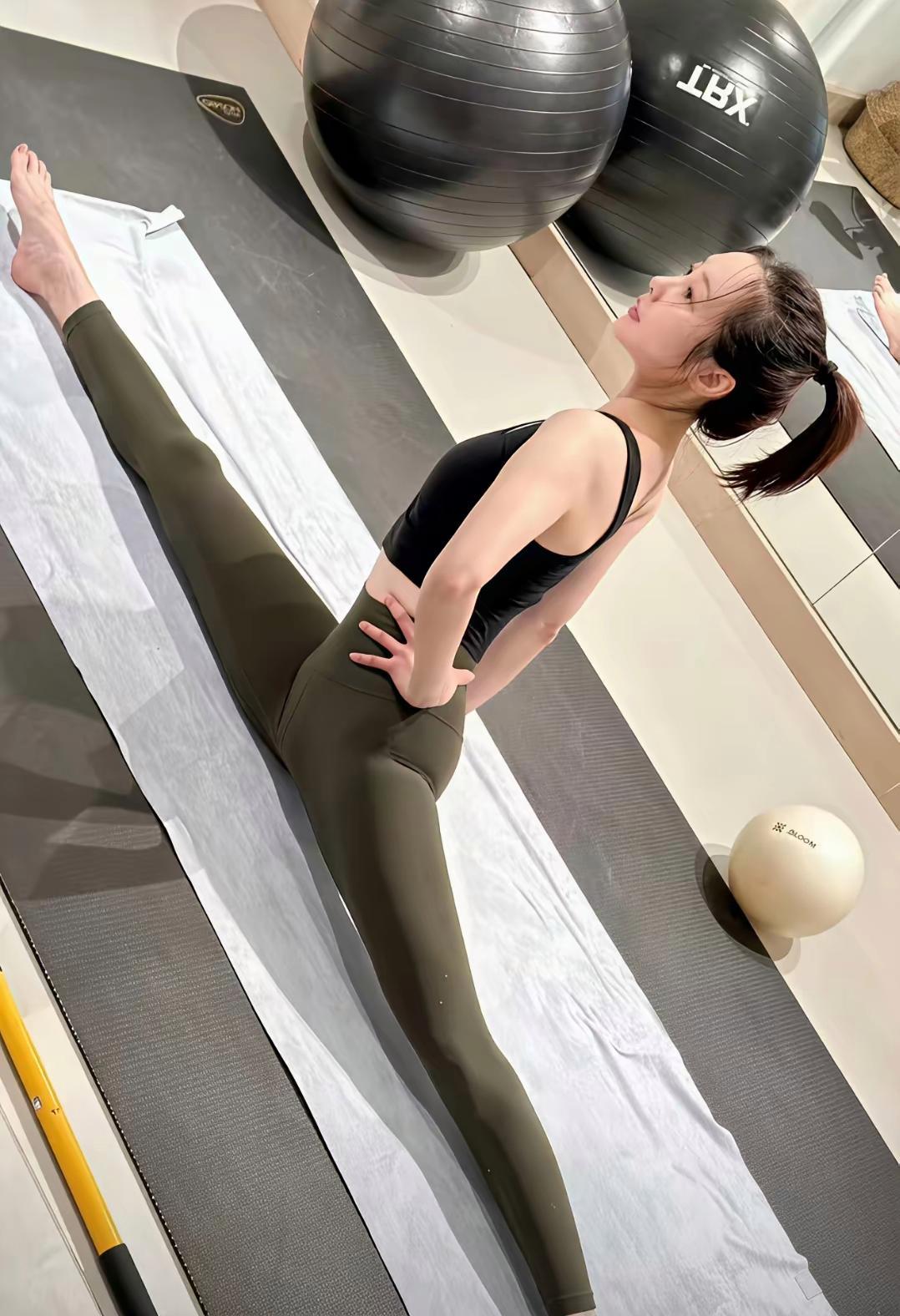 不得不说，这届网友的眼神是真毒！李纯前脚刚发了个健身Vlog，后脚就被眼尖的人发