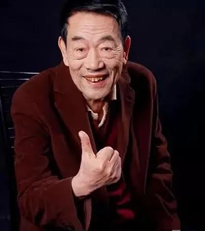 杨少华去世给了所有人一个响钟作为父亲，不能过度听从孩子的话，该反抗就反抗。