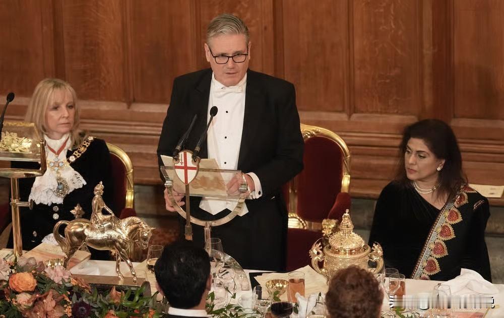 英国盟友排队访华，首相急了，行程为何卡住？1月才过半，韩国、爱尔兰、加拿大领导