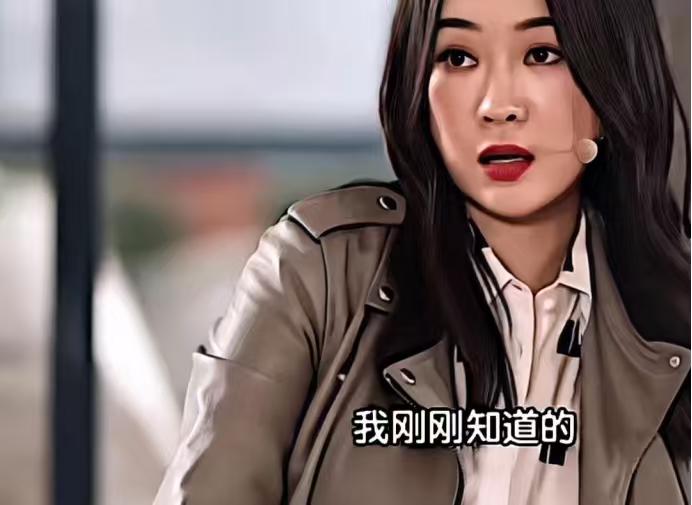 嗯哼：“同学也给我起外号。”主持人：“叫什么？”嗯哼：“就管我叫肚脐眼。