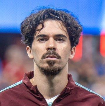 🚨🇵🇹维蒂尼亚：“我希望克里斯蒂亚诺·罗纳尔多能重返国家队。我能做的就是