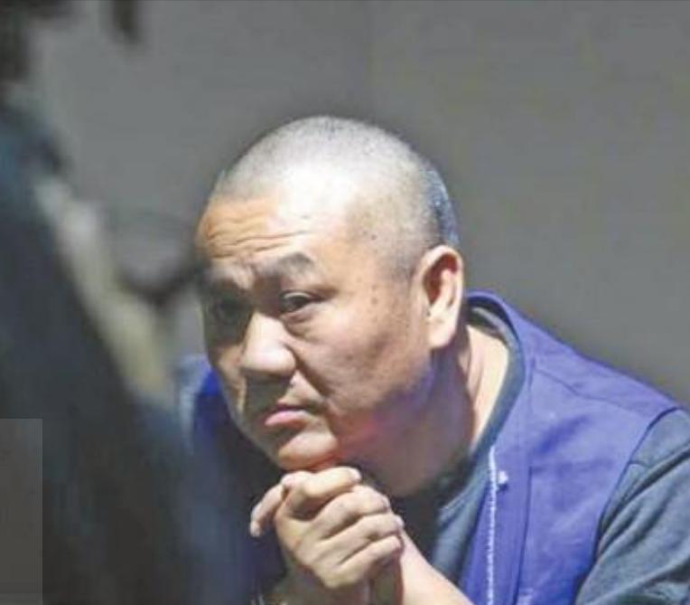 1999年，一男子在银行抢走了208万元，等到16年后被捕时，他已成为“人生赢家