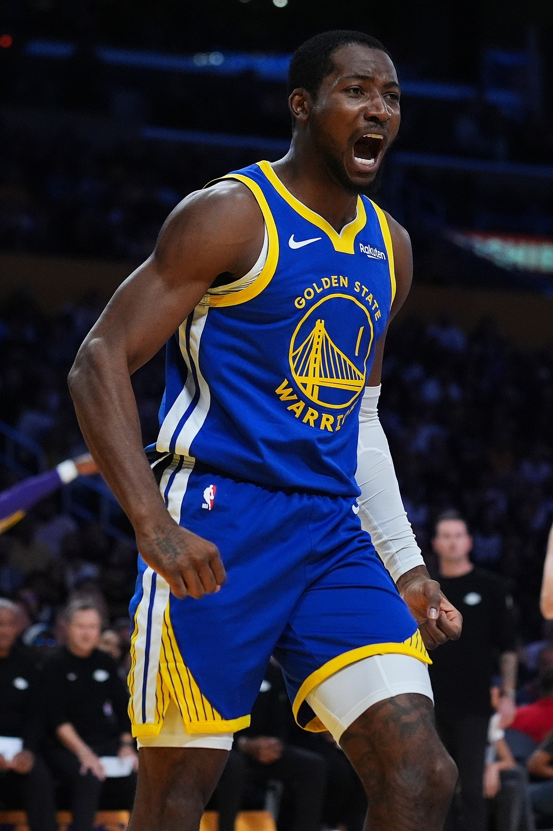 勇士总经理迈克-邓利维赛前接受采访谈是否会交易巴特勒：“直说吧，没了巴特勒，球队