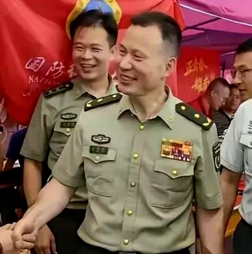 国防科大换帅这事儿，炸出了一个反常识的开局。新校长雷勇军，6月26号任命。按规