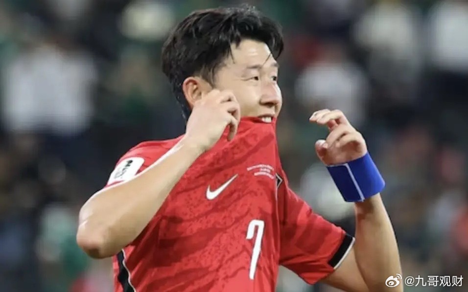 正式出局！韩国队接下来几个走向：1.回国落地后，在机场遭遇球迷臭鸡蛋轰炸，发生概