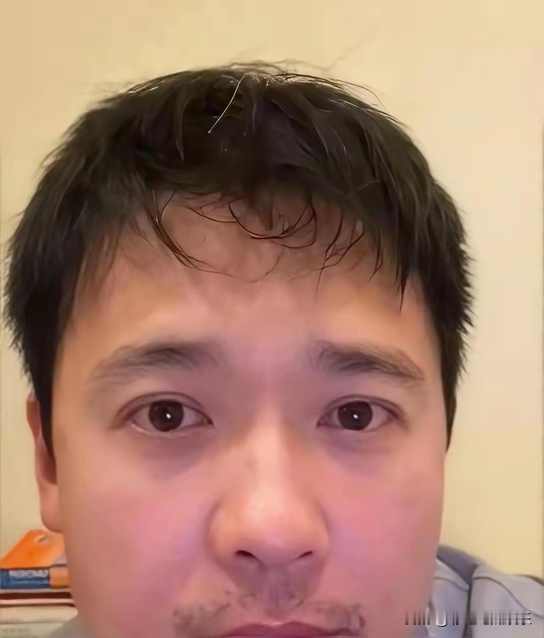 高云翔直播向董璇道歉，当年澳洲那事是董璇救了他，挺孕肚交上千万保释金，全家住澳洲