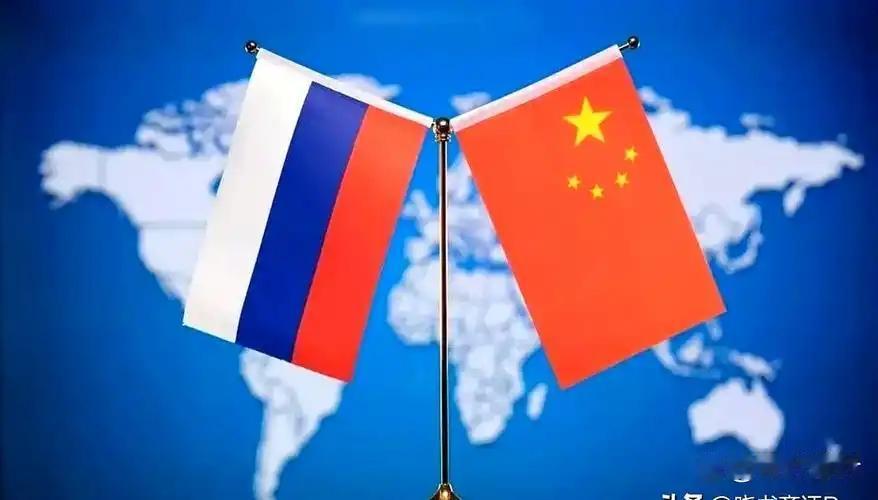 🌛假如俄罗斯在前线坚定的对抗美国霸权，那东方大国在背后可以支持他，但是如果