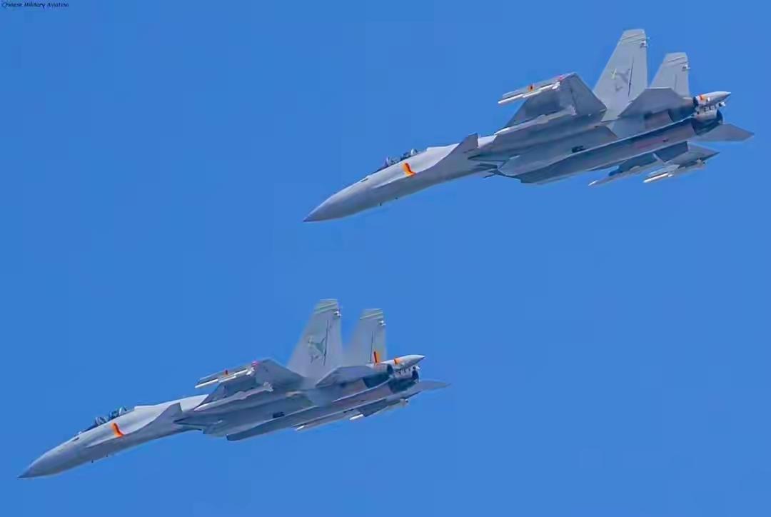 F15被歼15锁定，日本这次确实吓得不轻！原因有二:第一、日本没想到中国会来真